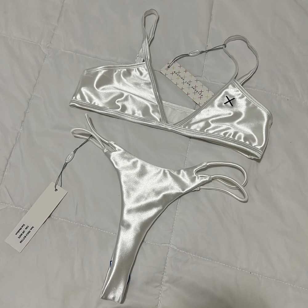 Boutinela shiny thong bikini